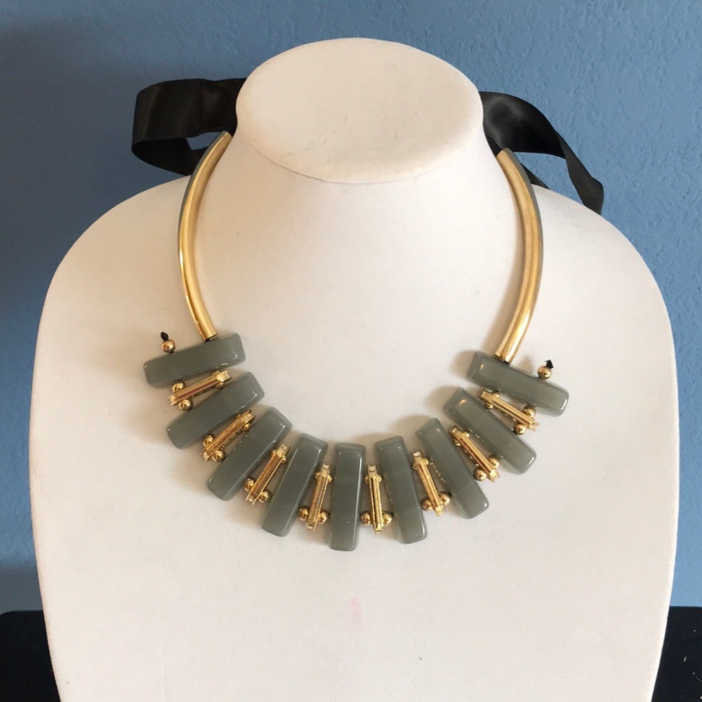🆕 Gold Necklace w/Stones & Ribbon